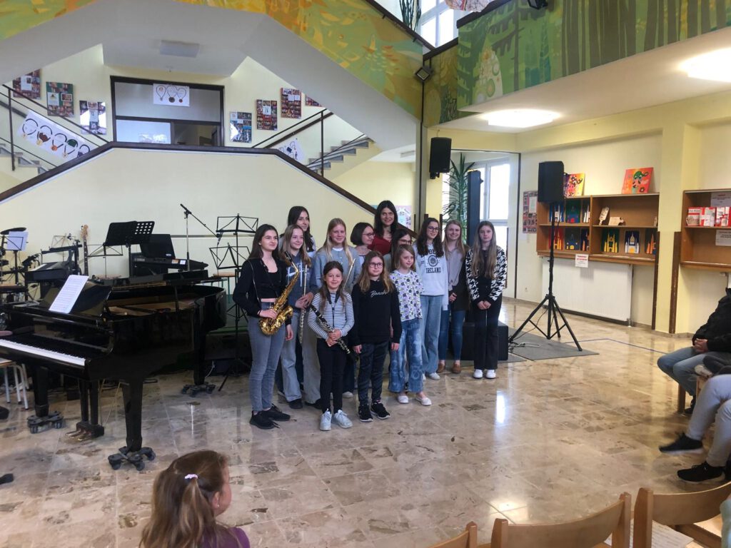 Gemischter Klassenabend